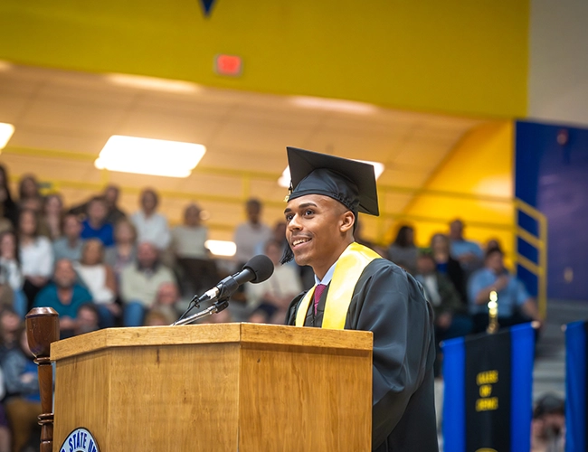 embedded-news-isaiah-davis-graduation-speech.webp