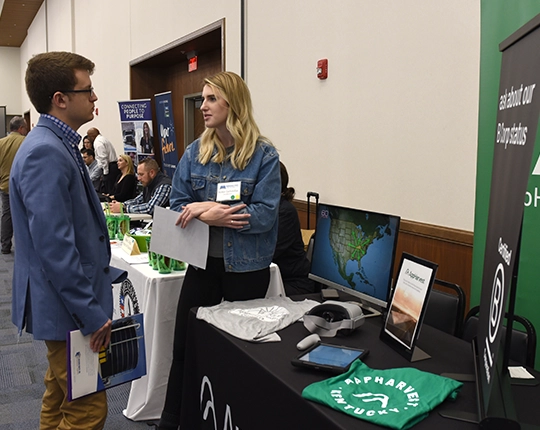 thumbnail-news-careerfair-2023-540x430.webp