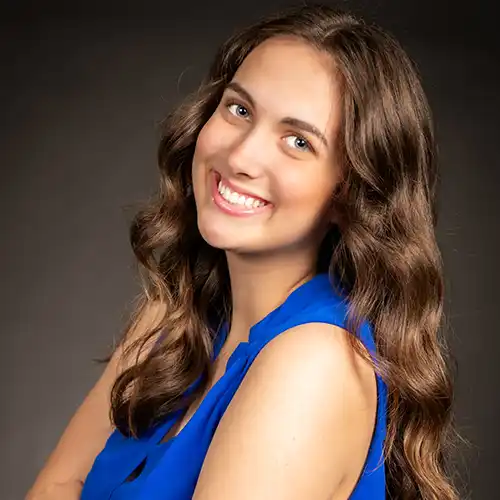 Savannah Reed Headshot
