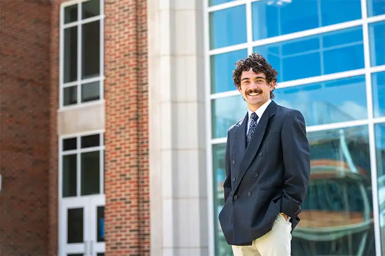 Picture of Morehead State student Taylor Bishop.