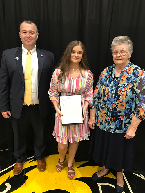 Curtis Scholarship Award Picture