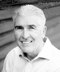 Steve Lewis Picture